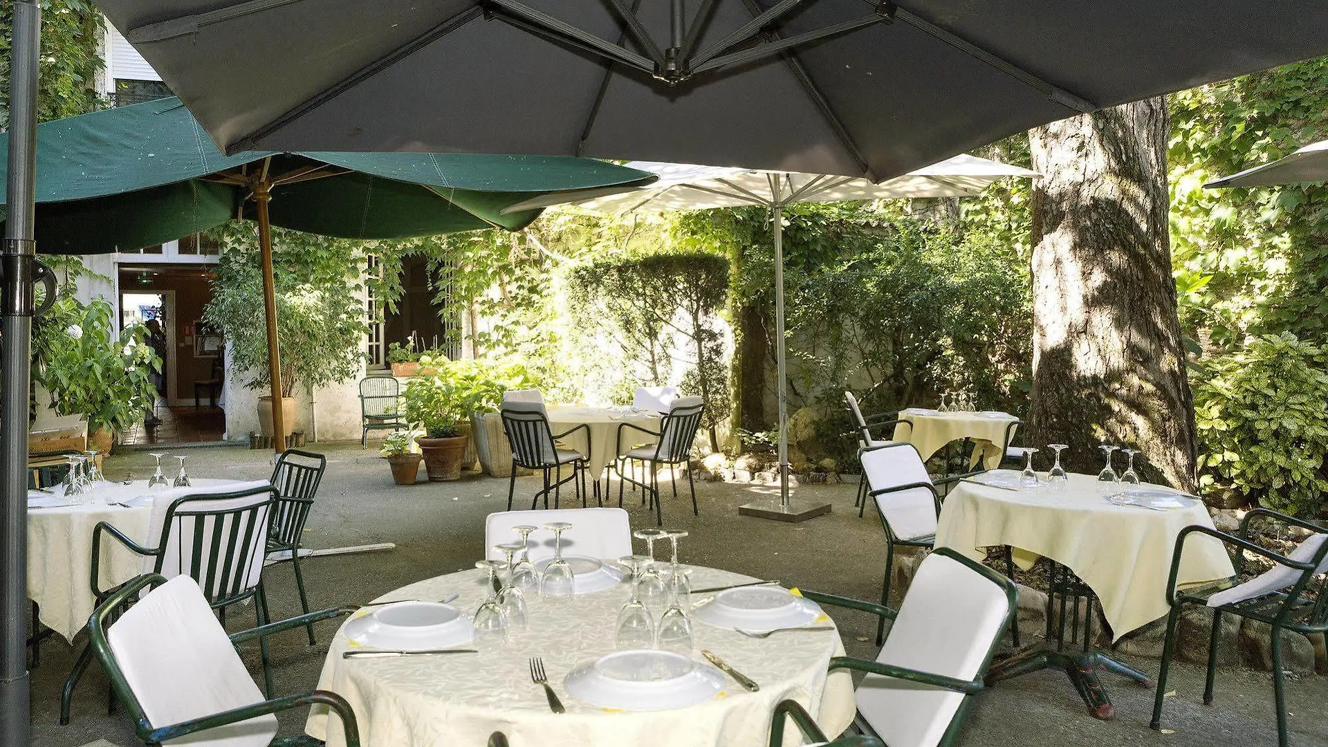 Logis Hotels - Hotel Restaurant Du Midi Revel (Haute-Garonne)